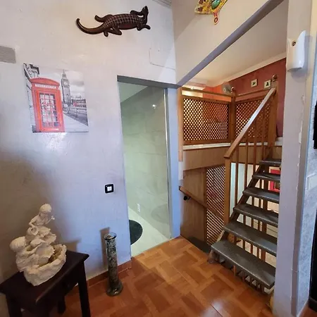 Momi Loft